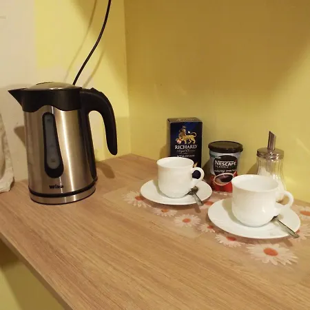 Avotu Stabu Private Flats In A Separate House For One Or Couple Lägenhet *