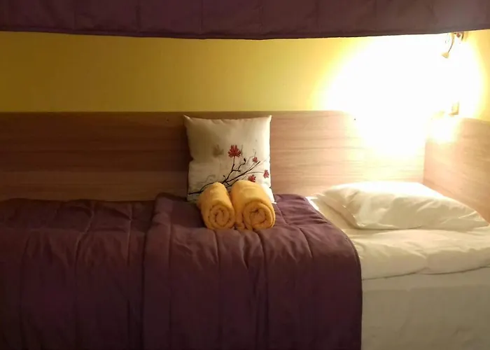 Dzīvoklis Avotu Stabu Private Flats In A Separate House For One Or Couple Riga